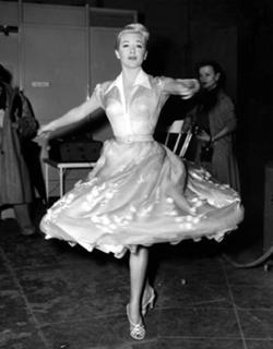 Lana Turner feet photo 9