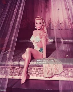 Lana Turner feet photo 3