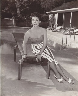 Lana Turner feet photo 3