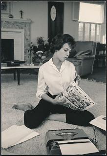 Lana Wood feet photo 15