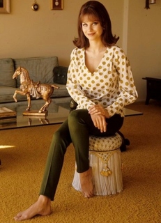 Lana Wood feet photo 13
