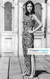 Lana Wood feet photo 6