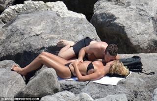 Lara Bingle feet photo 13