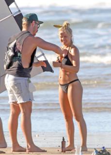 Lara Bingle feet photo 18