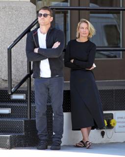 Lara Bingle feet photo 8