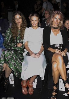 Lara Bingle feet photo 8