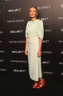 Lara Bingle feet photo 4
