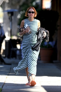Lara Bingle feet photo 4
