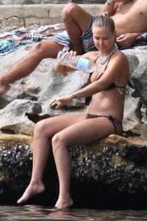 Lara Bingle feet photo 20