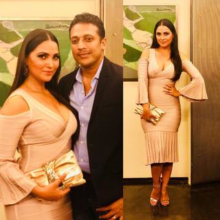 Lara Dutta feet photo thumbnail