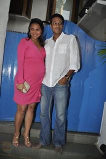 Lara Dutta feet photo thumbnail
