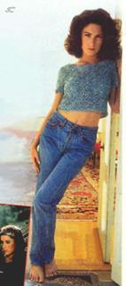 Lara Flynn Boyle feet photo thumbnail