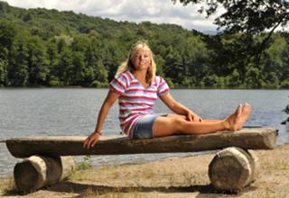 Lara Gut feet photo thumbnail