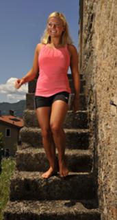 Lara Gut feet photo thumbnail