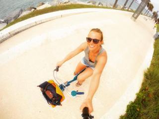 Lara Gut feet photo thumbnail