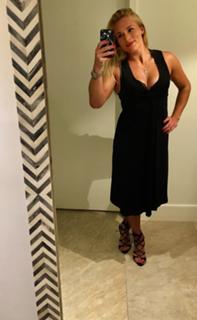 Lara Gut feet photo thumbnail