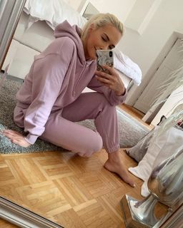 Lara-Isabelle Rentinck feet photo 8