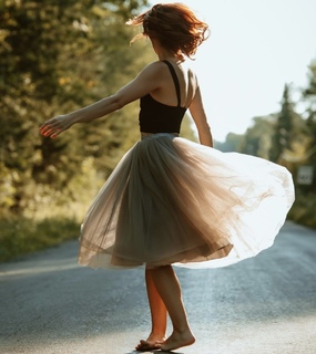Lara Jean Chorostecki feet photo 7