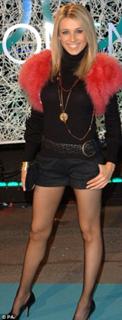 Lara Lewington feet photo 10