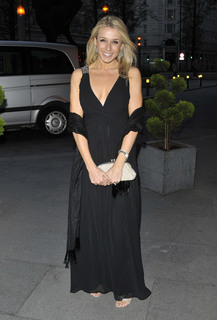 Lara Lewington feet photo 5