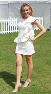 Lara Lewington feet photo 16
