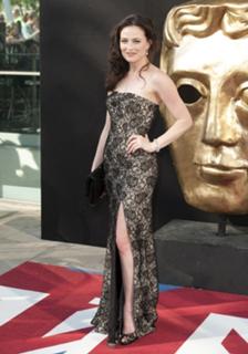 Lara Pulver feet photo thumbnail