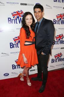 Lara Pulver feet photo thumbnail