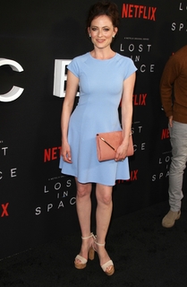 Lara Pulver feet photo thumbnail