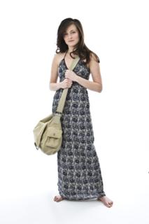 Lara Pulver feet photo thumbnail