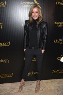 Lara Spencer feet photo thumbnail