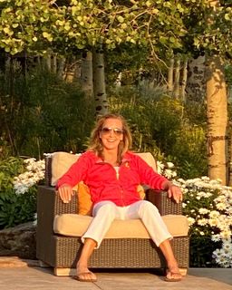 Lara Spencer feet photo thumbnail