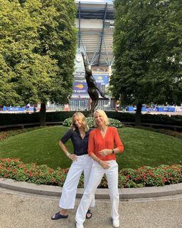 Lara Spencer feet photo thumbnail