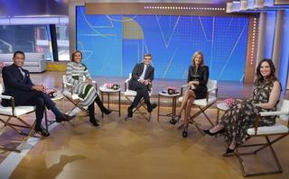 Lara Spencer feet photo thumbnail