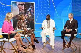 Lara Spencer feet photo thumbnail