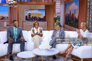 Lara Spencer feet photo 2