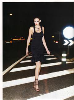 Lara Stone feet photo 3