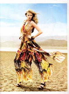 Lara Stone feet photo 5