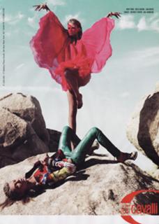 Lara Stone feet photo 2