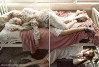 Lara Stone feet photo 1