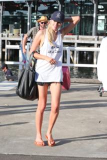 Lara Stone feet photo 12