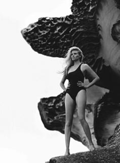 Lara Stone feet photo 1