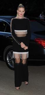 Lara Stone feet photo 15