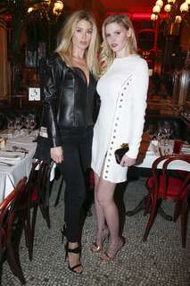 Lara Stone feet photo 1