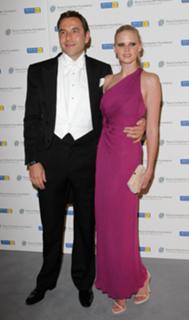 Lara Stone feet photo 1