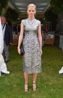 Lara Stone feet photo 7