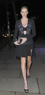 Lara Stone feet photo 5