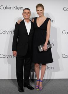 Lara Stone feet photo 17