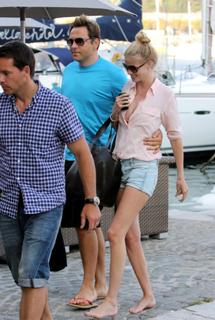 Lara Stone feet photo 20