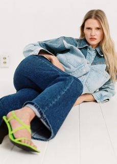 Lara Stone feet photo 11