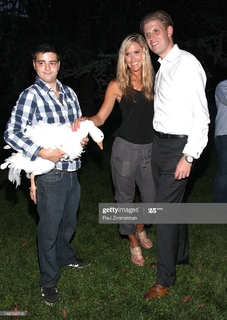 Lara Trump feet photo thumbnail